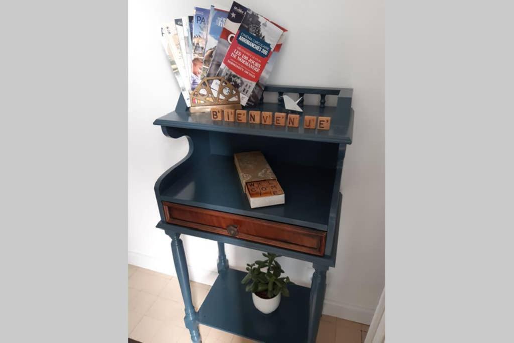 La maison d'à côté May-sur-Orne Esterno foto